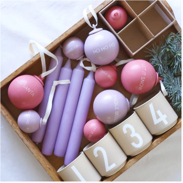 Boules de Noël rouge et parme 40mm ( Set de 4)