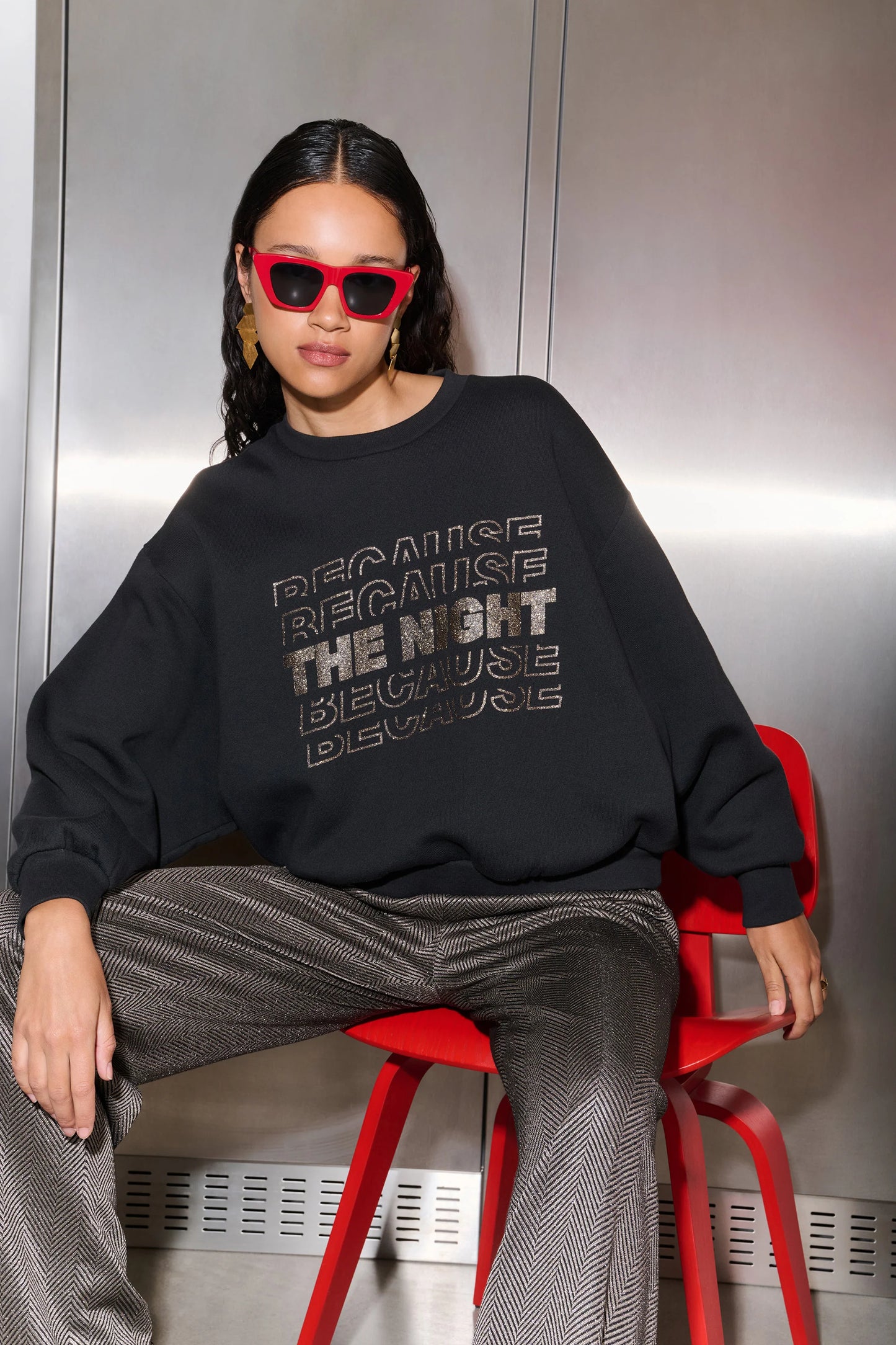 Sweat Because the night- noir