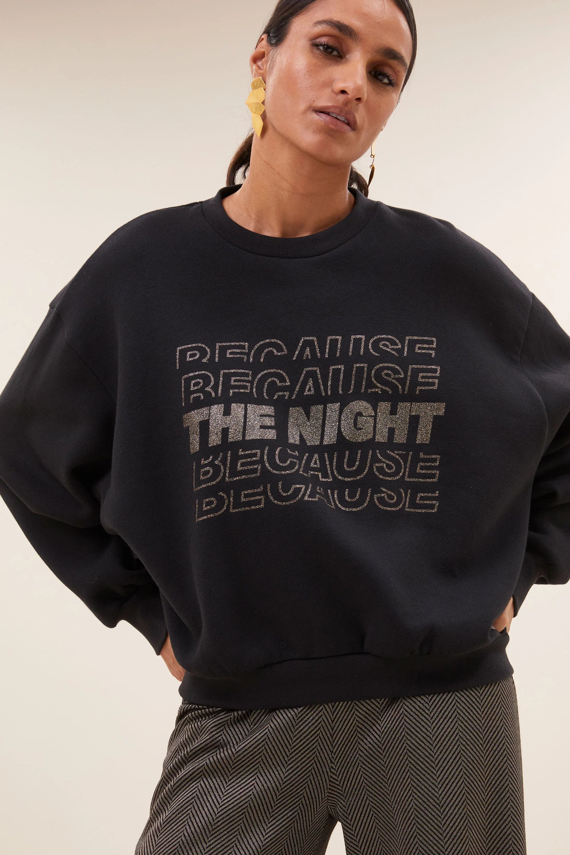 Sweat Because the night- noir