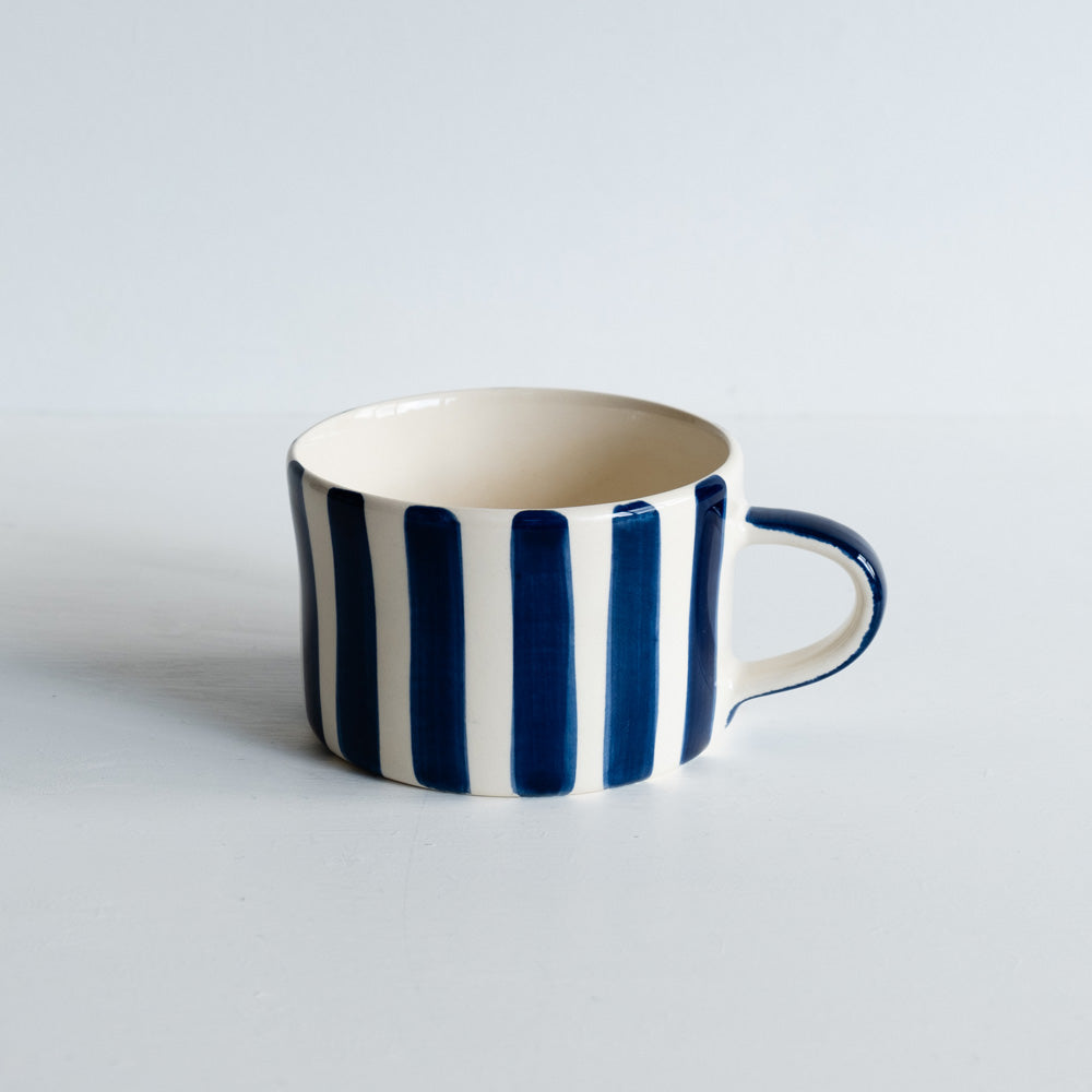 Grande tasse bleue
