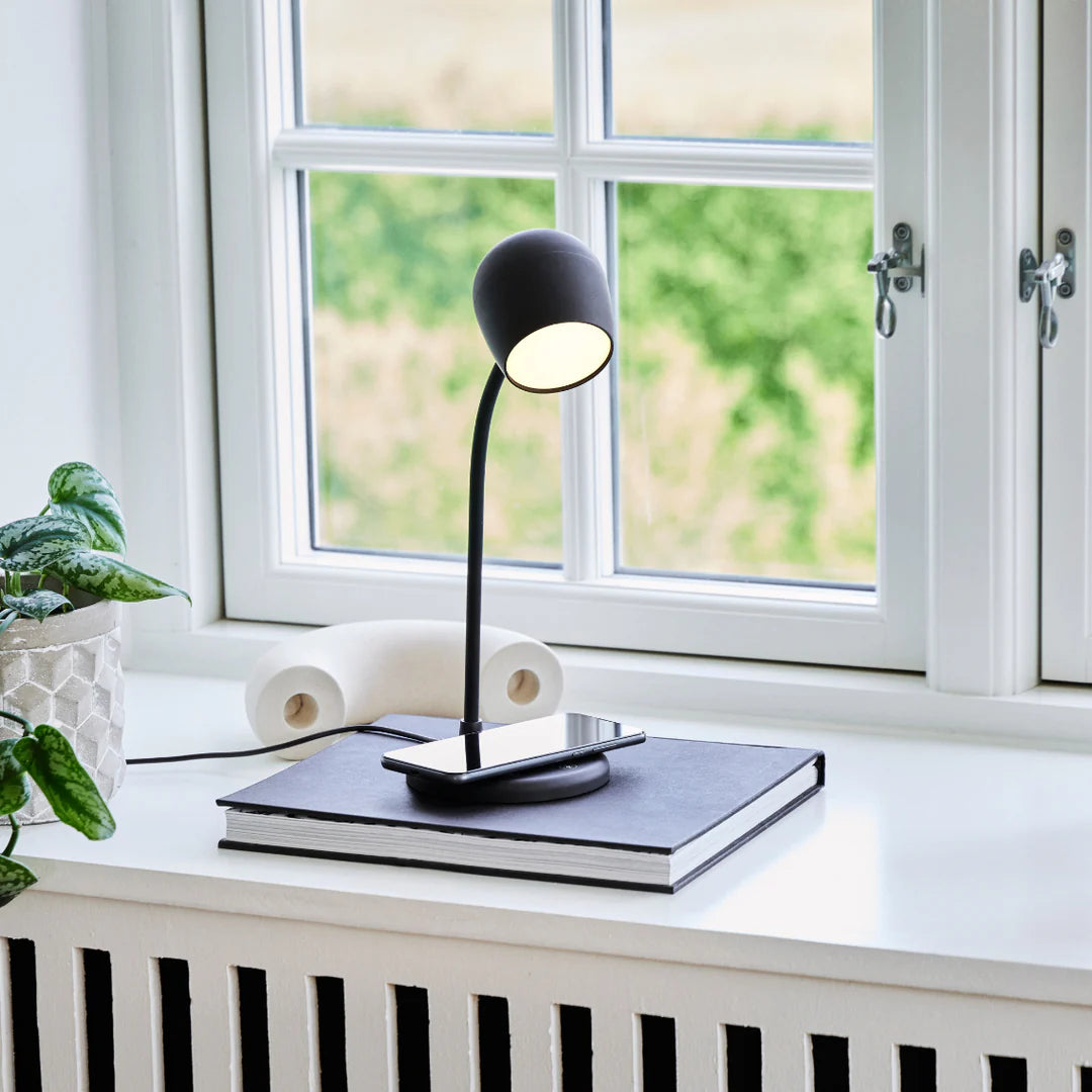 Lampe 3 en 1 - NOIR - ( fonction enceinte et chargeur)