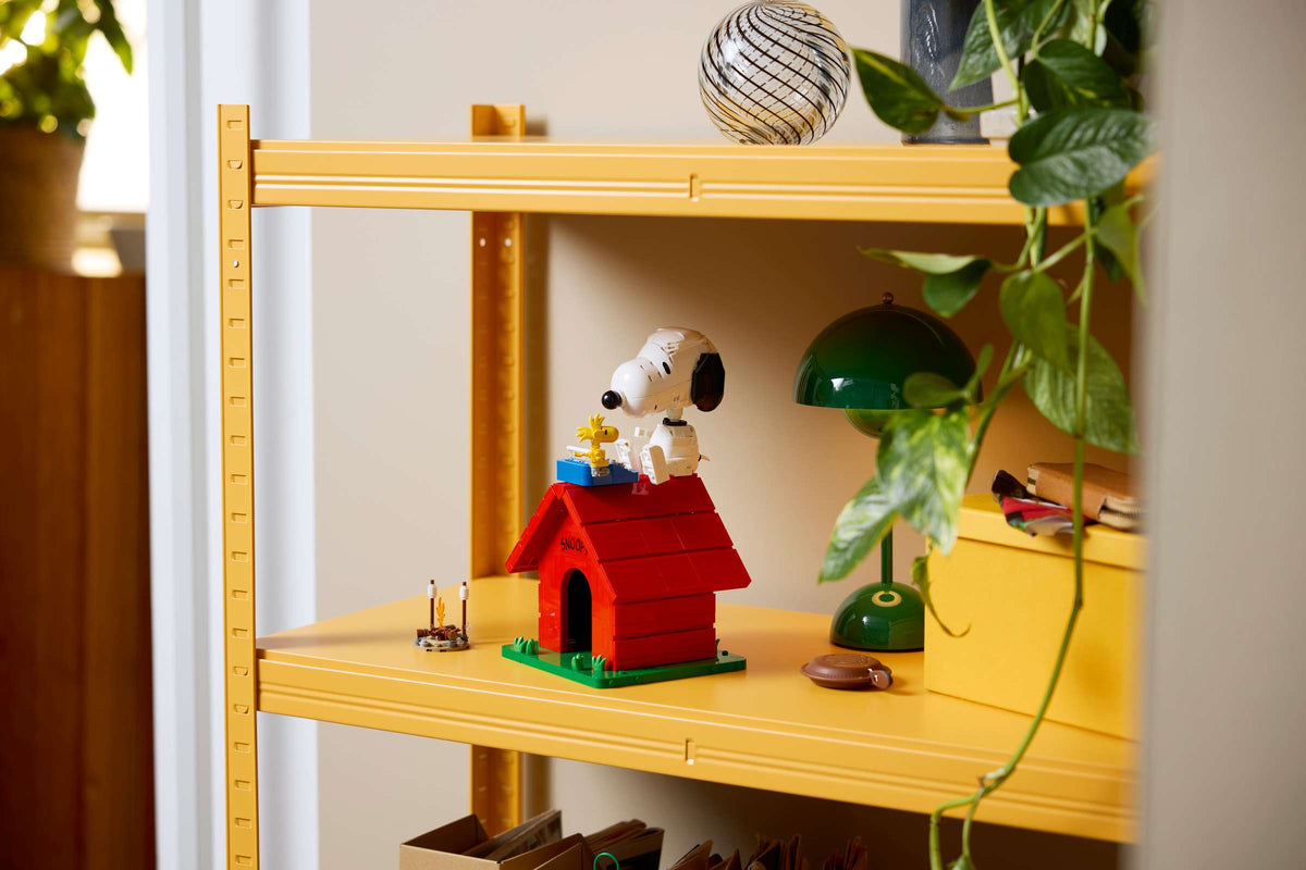 Jeu LEGO " La niche de Snoopy"