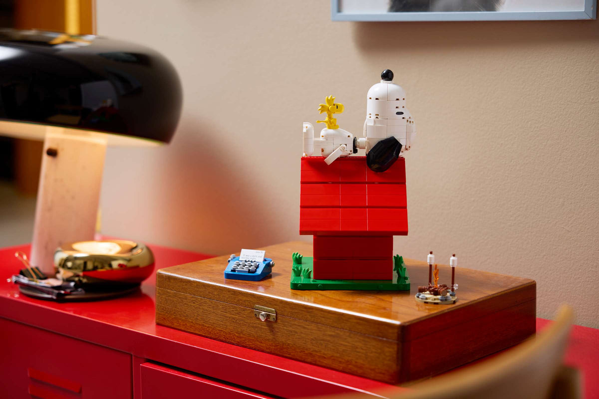 Jeu LEGO " La niche de Snoopy"